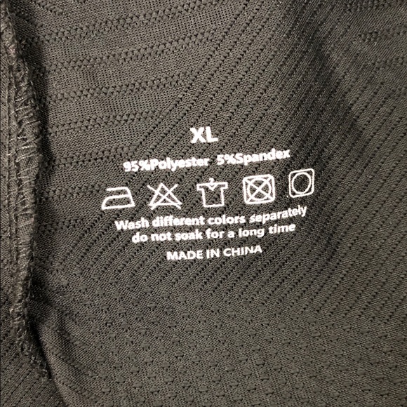 Women's Short Sleeve Top with Split Back and 'LOVE' Back Straps Sz XL (T5) - Picture 7 of 8